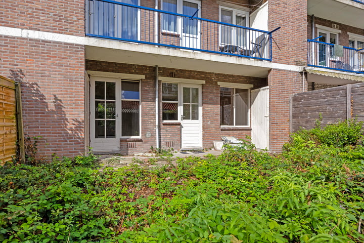 View photo 30 of Carel Vosmaerstraat 100