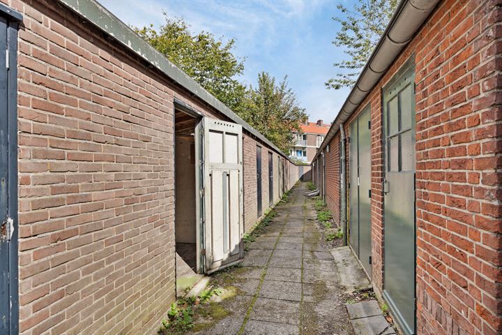 View photo 33 of Carel Vosmaerstraat 100