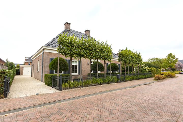 Bekijk foto 5 van Olaertsduynstraat 2