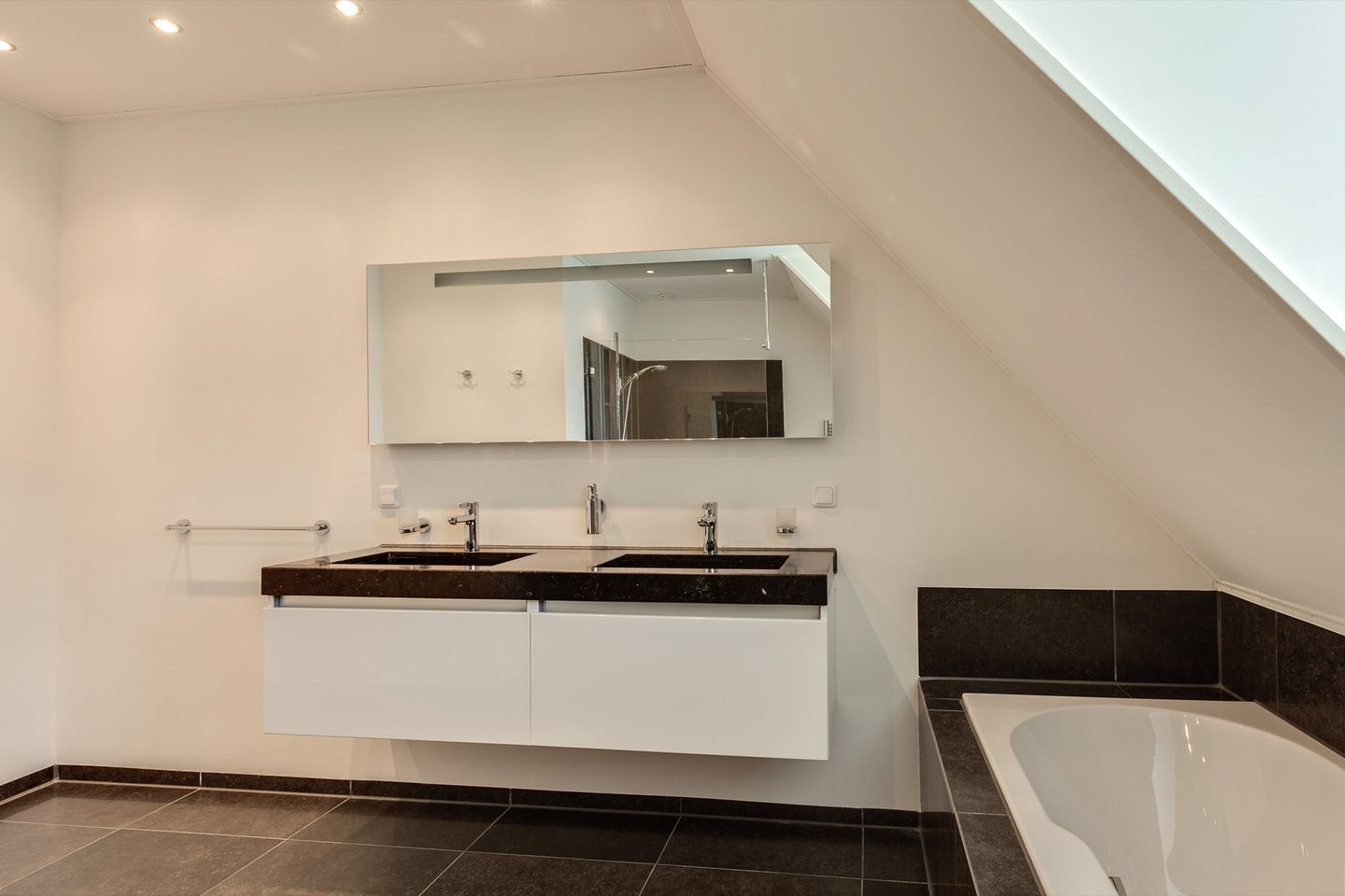 Foto 44 van Olaertsduynstraat 2