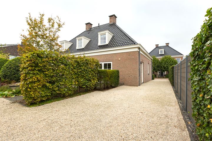 View photo 55 of Olaertsduynstraat 2