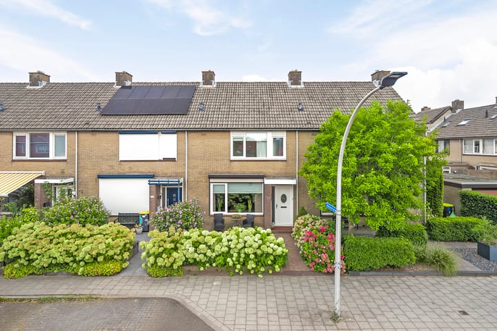 Foto 1 van Julianastraat 97