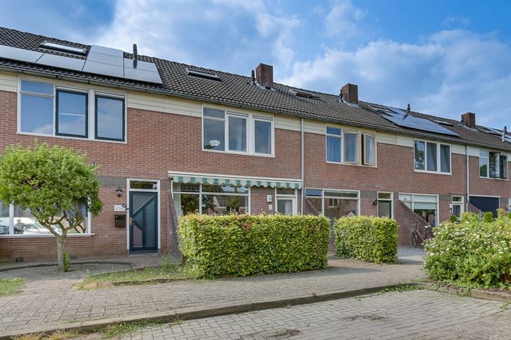 Bekijk foto 1 van Bizetstraat 16