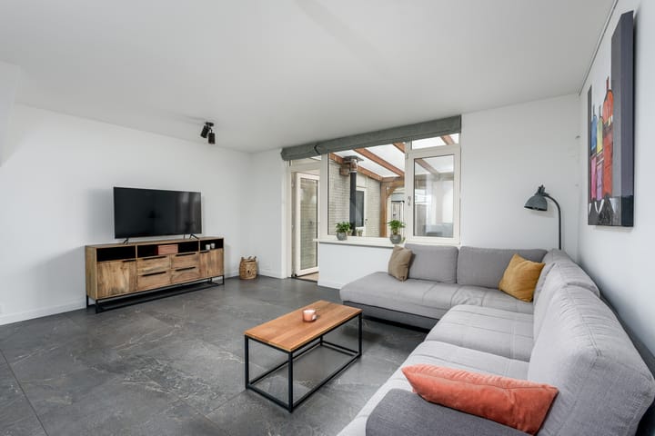 Foto 11 van L.C. van der Vlugtstraat 32