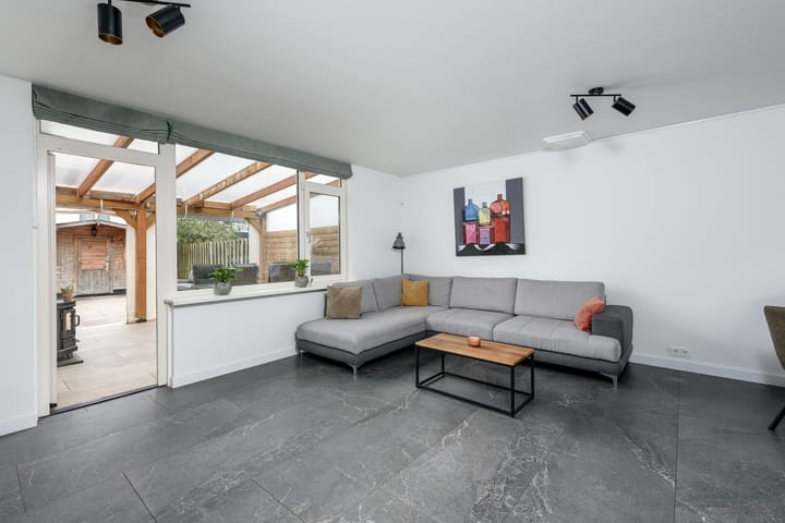 Foto 9 van L.C. van der Vlugtstraat 32