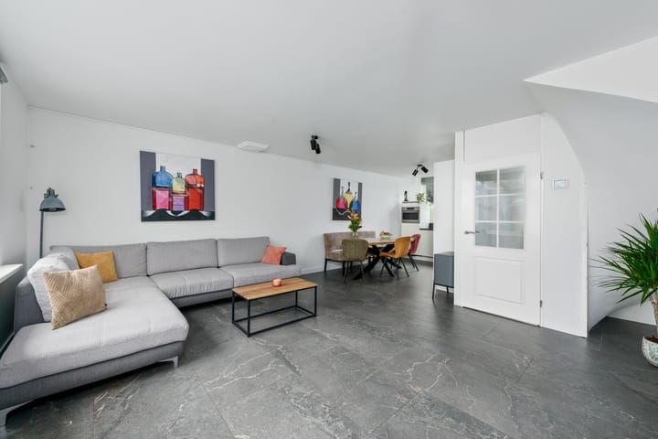 Foto 12 van L.C. van der Vlugtstraat 32