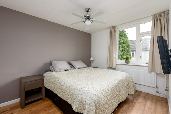 Foto 24 van L.C. van der Vlugtstraat 32