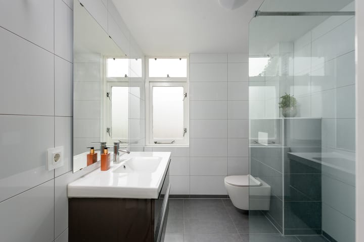 Foto 26 van L.C. van der Vlugtstraat 32