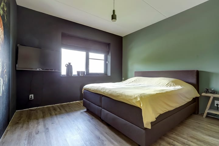 Foto 18 van Kleingouw 87-D