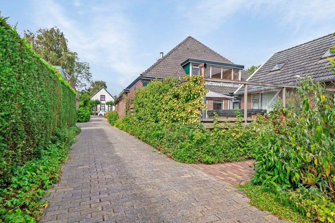 Foto 8 van Oostwouder Dorpsstraat 16