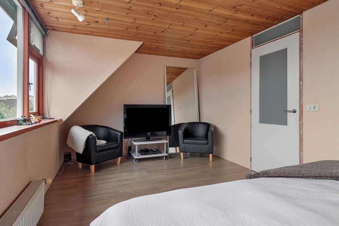 Foto 32 van Oostwouder Dorpsstraat 16