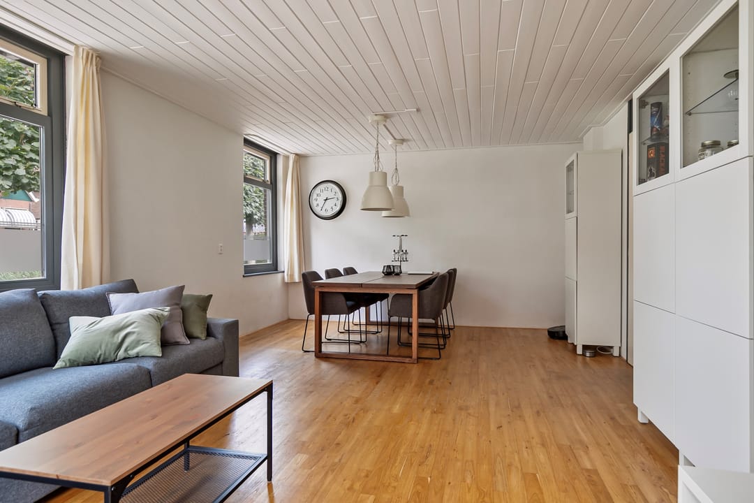 Foto 43 van Oostwouder Dorpsstraat 16