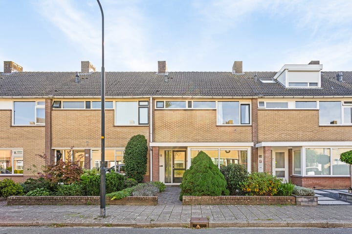 View photo 40 of Rousseaustraat 22