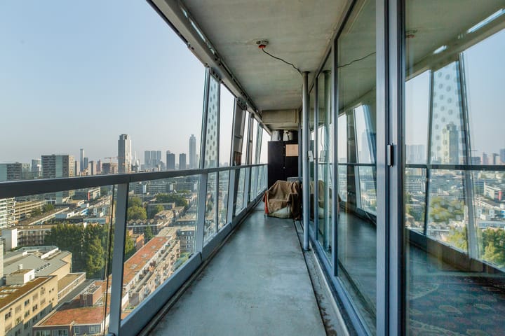 Foto 30 van Kruisplein 1018