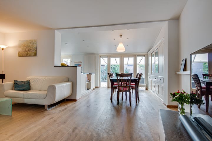 Foto 5 van Den-Uylborch 28