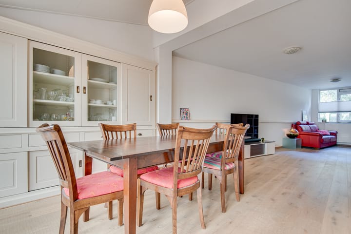 Foto 9 van Den-Uylborch 28