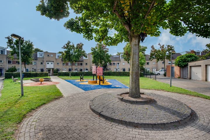 Foto 31 van Den-Uylborch 28