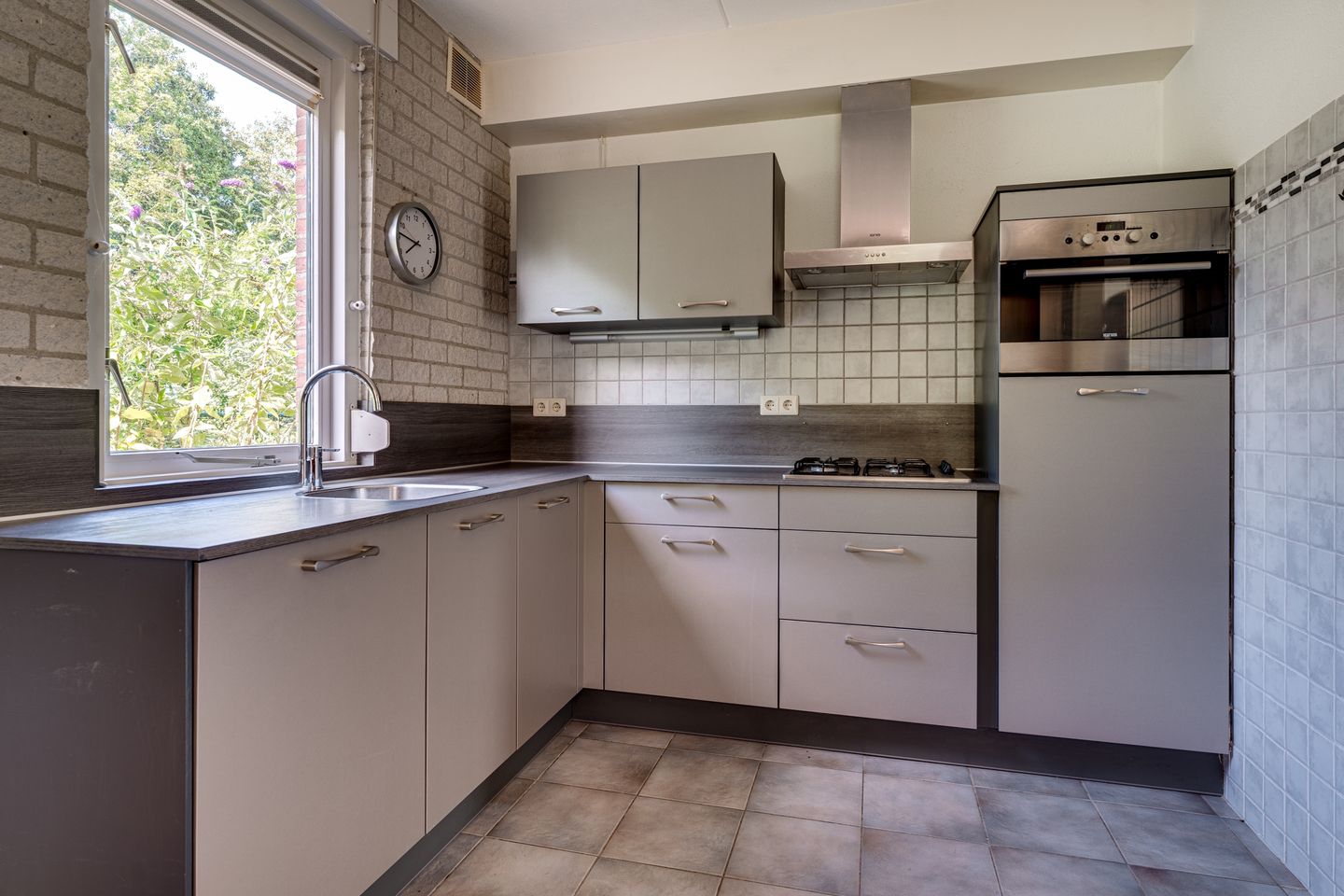 Photo 14 of Melkweg 2-91