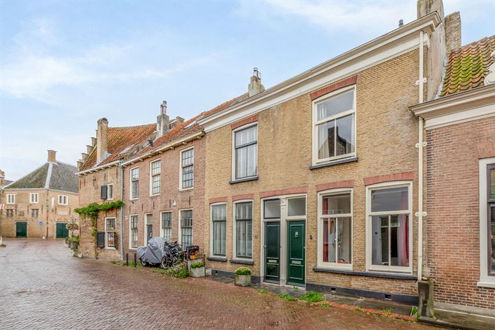 View photo 33 of Langestraat 3