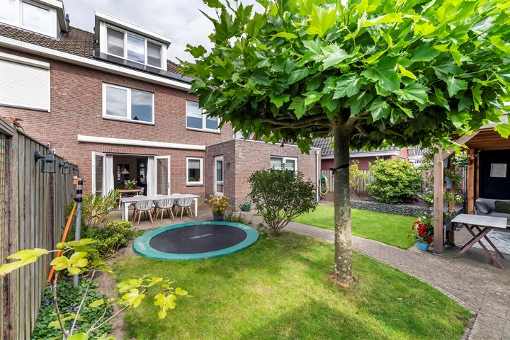 View photo 40 of Harrie van de Laakstraat 12