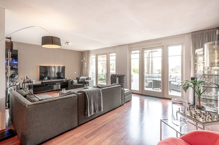 Foto 2 van Lelybaan 48