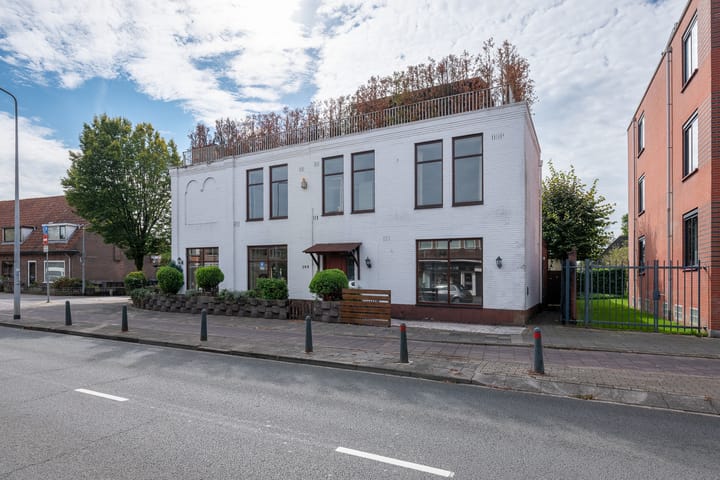 Photo 42 of Hoge Larenseweg 249