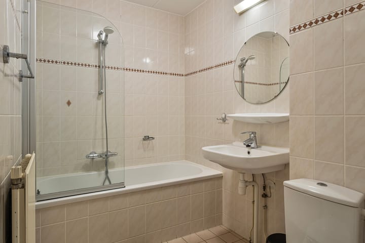 Photo 13 of Zaete 35