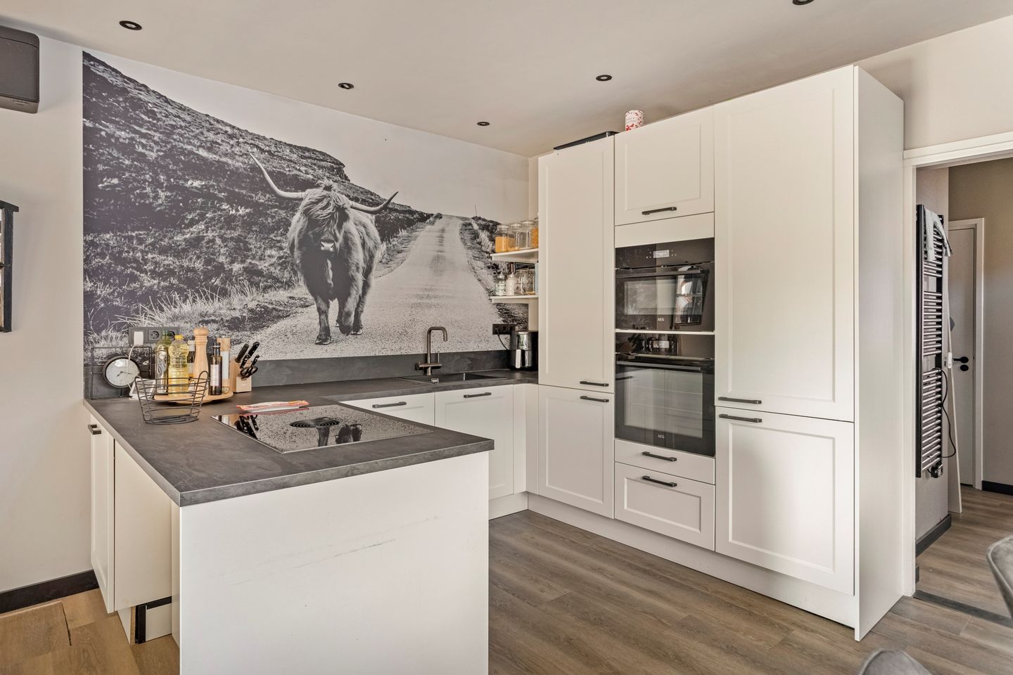 Photo 14 of Beatrixstraat 65