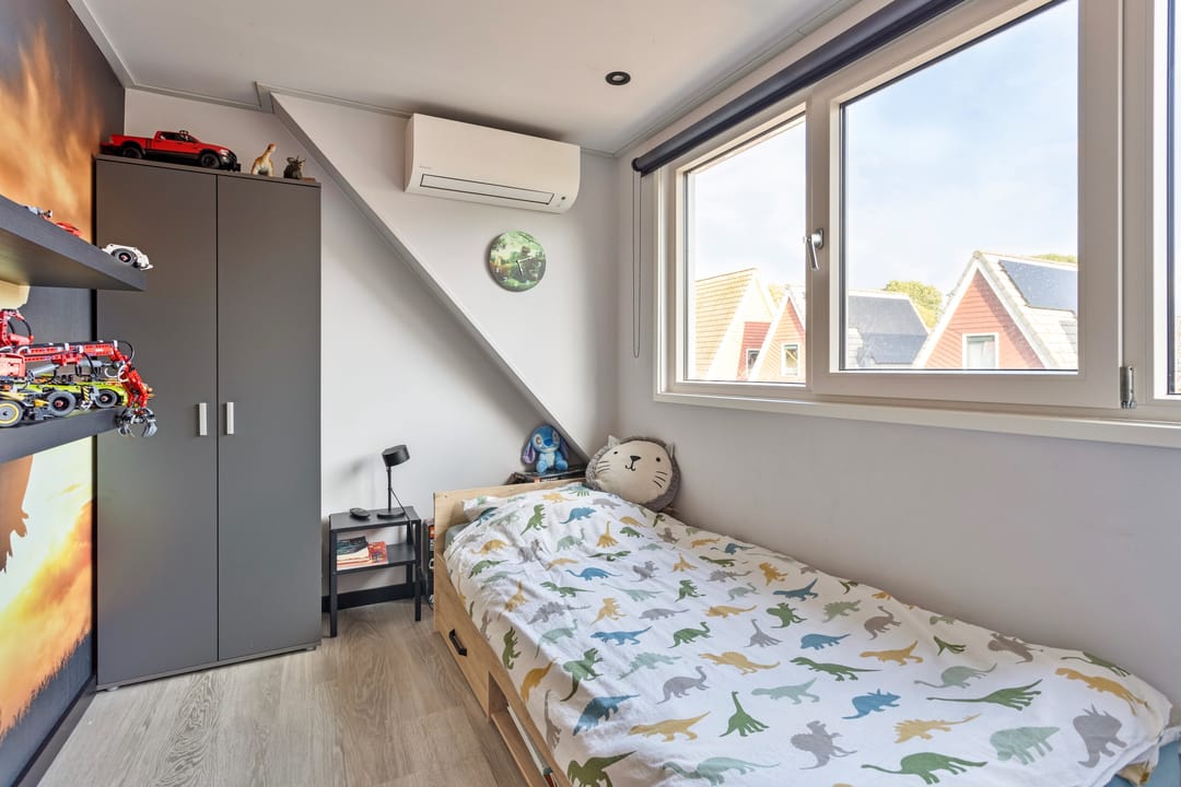 Photo 38 of Beatrixstraat 65