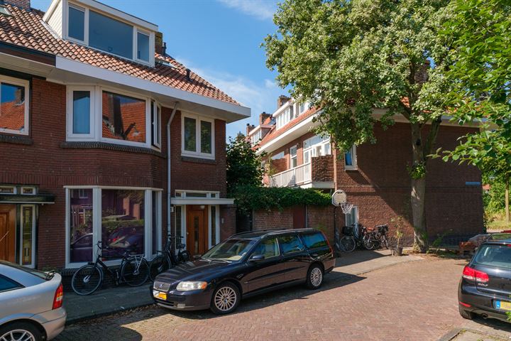 Bekijk foto 2 van Hugo de Vriesstraat 1-B