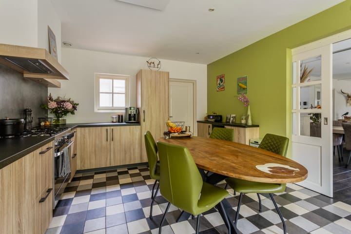 Photo 16 of Kleinussenstraat 8