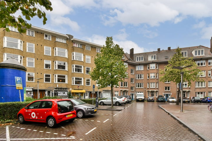 Bekijk foto 19 van Van Hallstraat 224