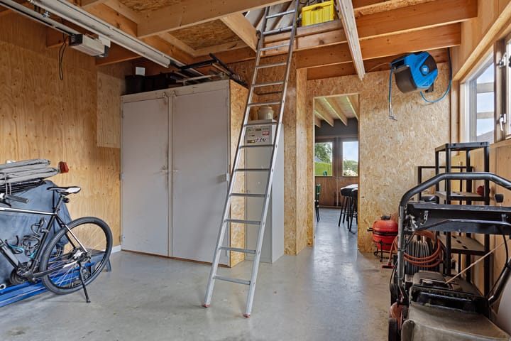 Photo 27 of Skoalikkers 41