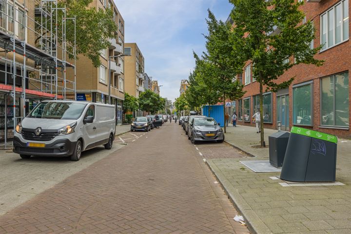 View photo 42 of Adamshofstraat 57-D