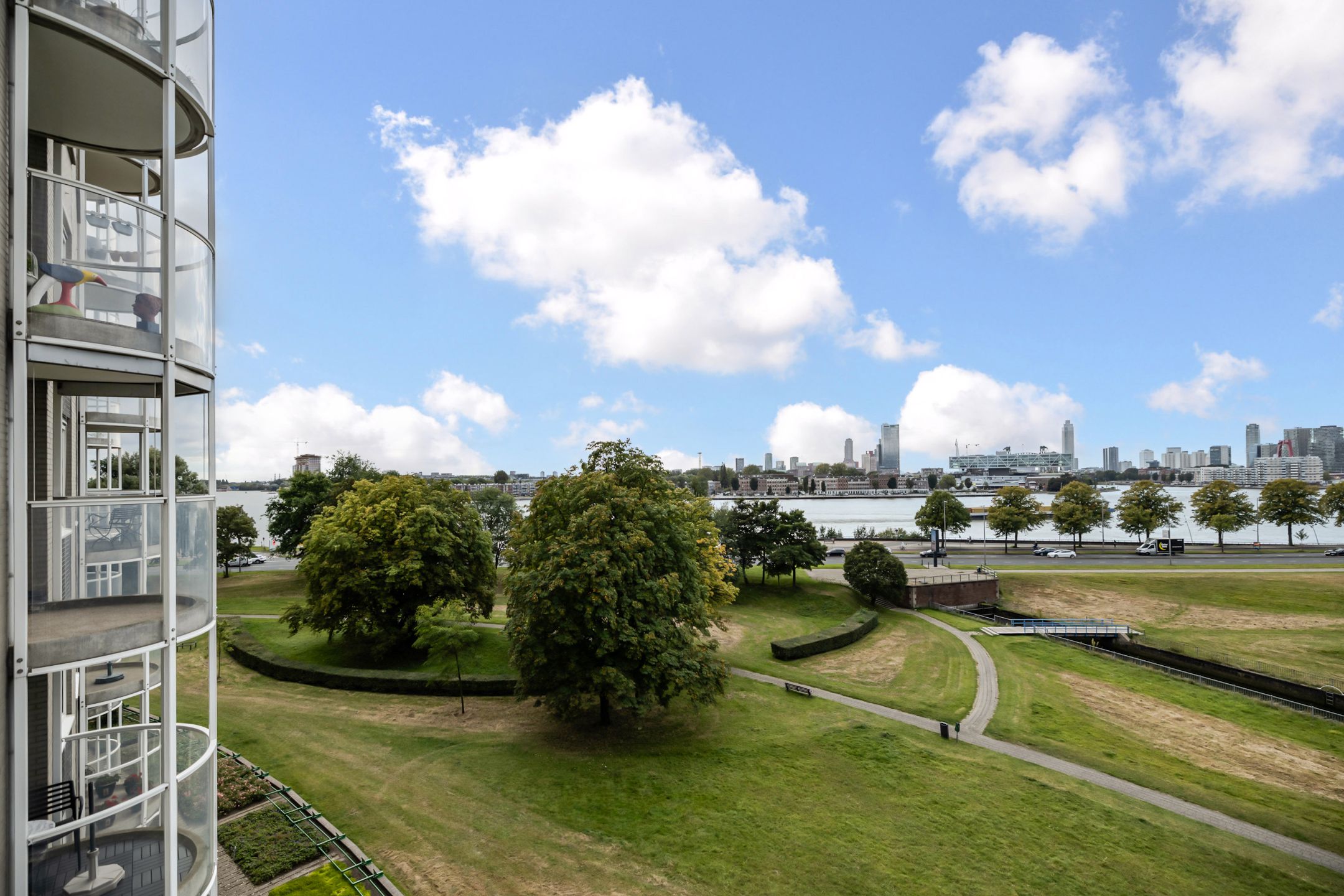 Photo 51 of Oostmaaslaan 842