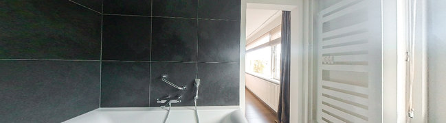 Bekijk 360° foto van Badkamer van Vinkenlaan 29