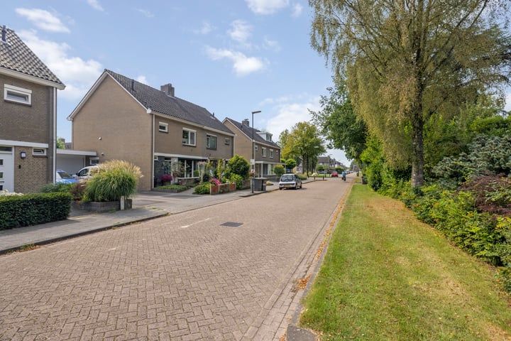 View photo 50 of De Sitterlaan 19