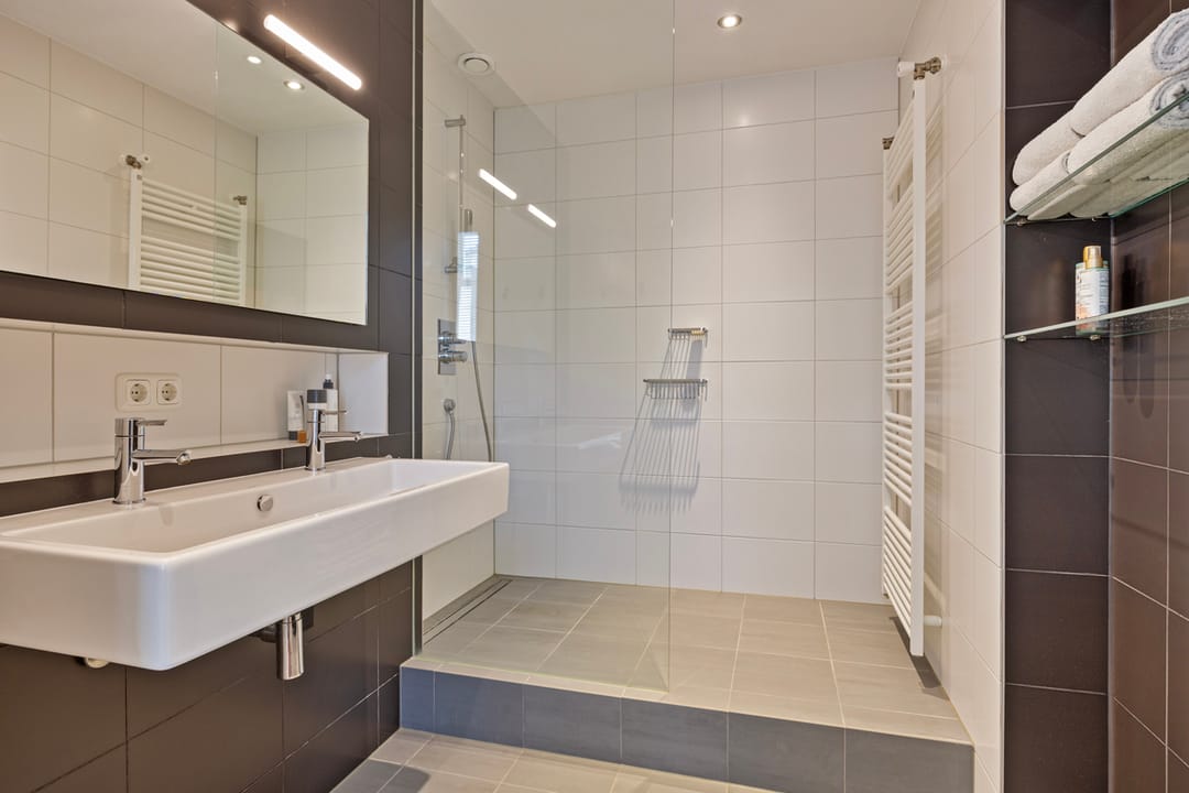 Foto 37 van Grotestraat 196-B