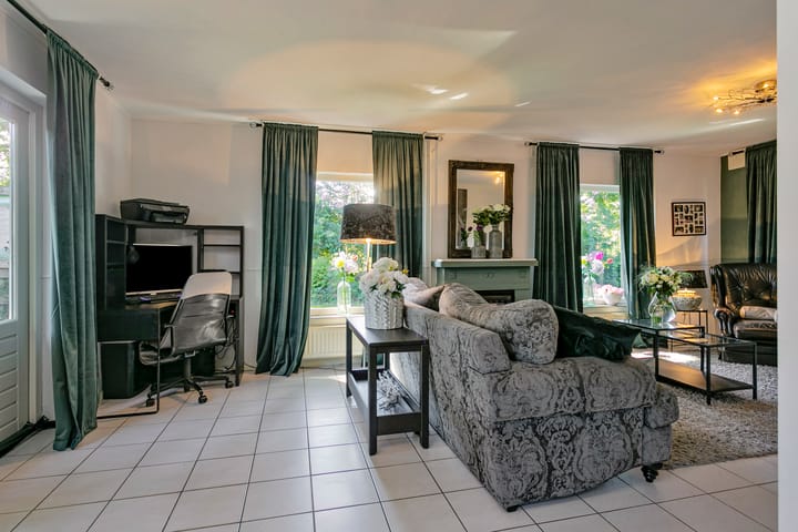 Photo 10 of Harderwijkerweg 411-A