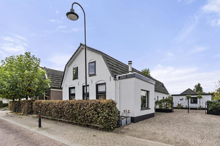 Foto 2 van Westelijke Parallelweg 3