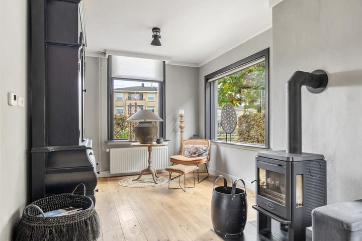 Foto 12 van Westelijke Parallelweg 3