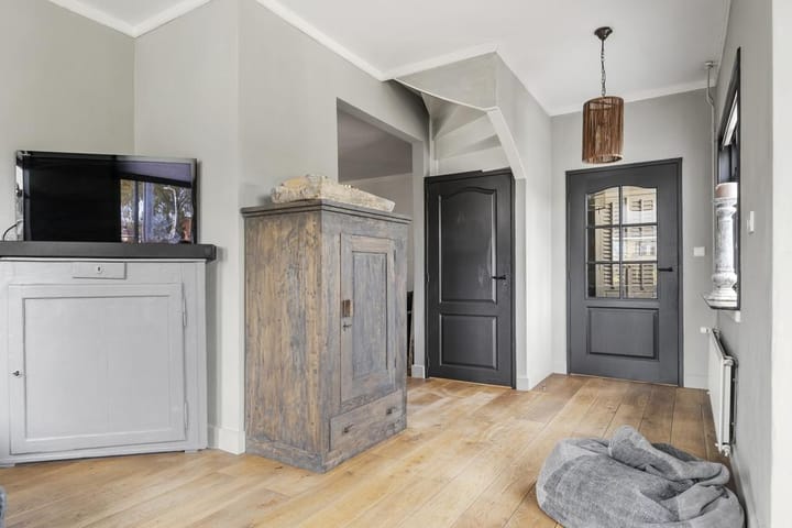 Foto 14 van Westelijke Parallelweg 3