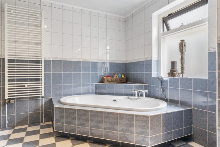 Foto 19 van Westelijke Parallelweg 3