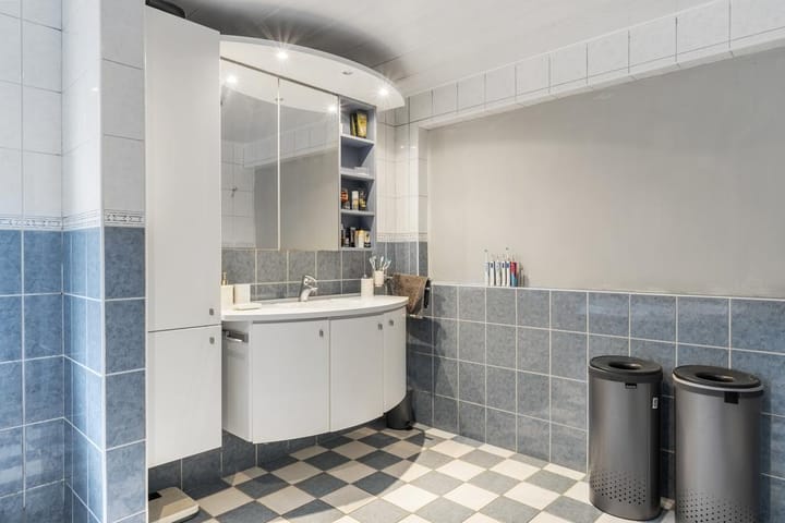 Foto 20 van Westelijke Parallelweg 3