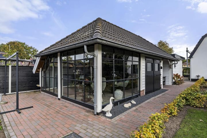 Foto 35 van Westelijke Parallelweg 3