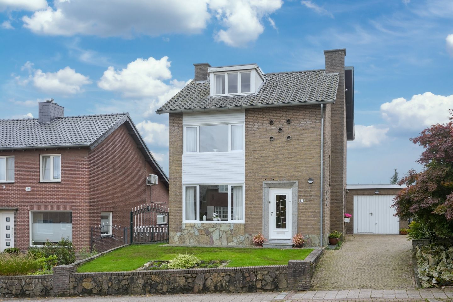 Foto 1 van Julianastraat 19-A