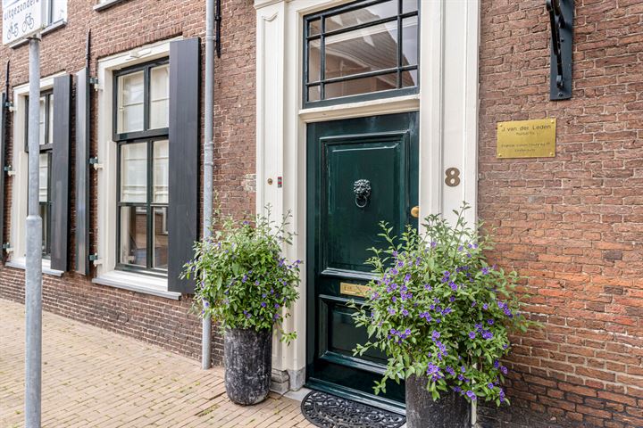 View photo 5 of Hoofdstraat 8