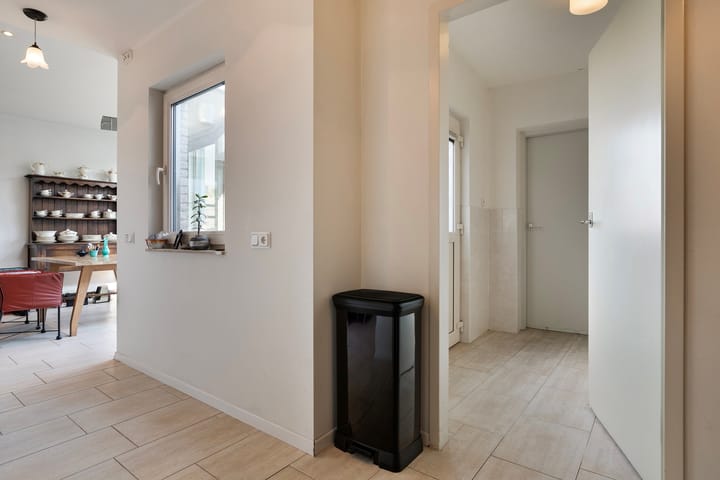 Photo 18 of Leeuwerikstraat 12