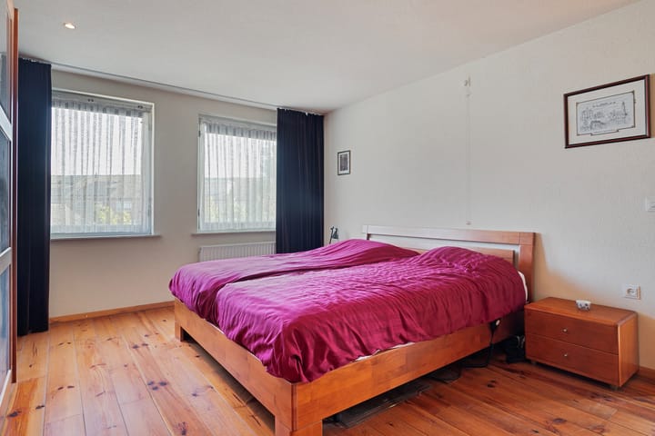 Photo 28 of Leeuwerikstraat 12