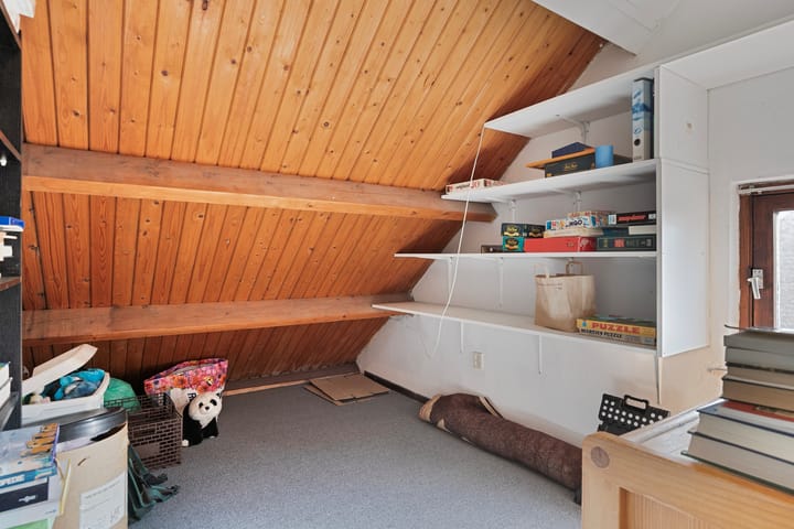 Photo 37 of Leeuwerikstraat 12